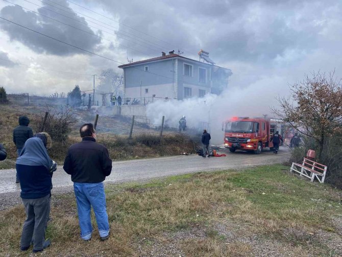 Garajda çıkan yangın korku dolu anlara neden oldu