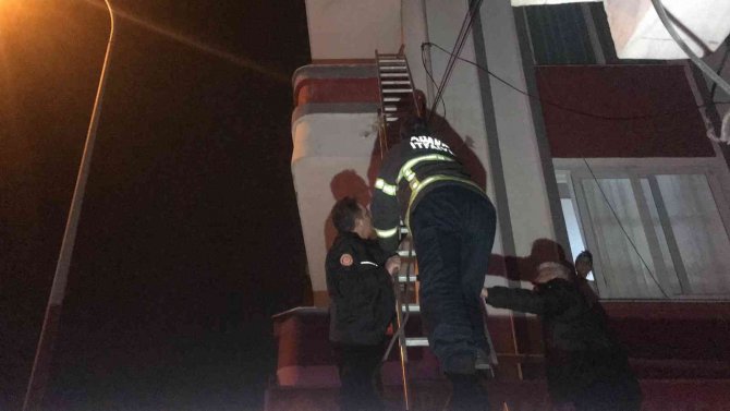 Haber alınamayan kız çocuğu soba başında uyurken bulundu