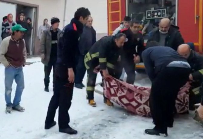 İtfaiyenin çabası yaşlı kadını kurtarmaya yetmedi