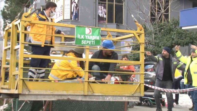 Metro inşaatına düşen işçi ağır yaralandı