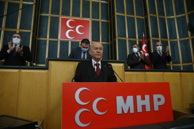 MHP Genel Başkanı Bahçeli’den Sezen Aksu’ya tepki: “Serçeysen serçeliğini bil”
