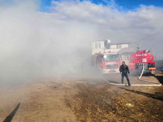 8 bin balya saman kül oldu