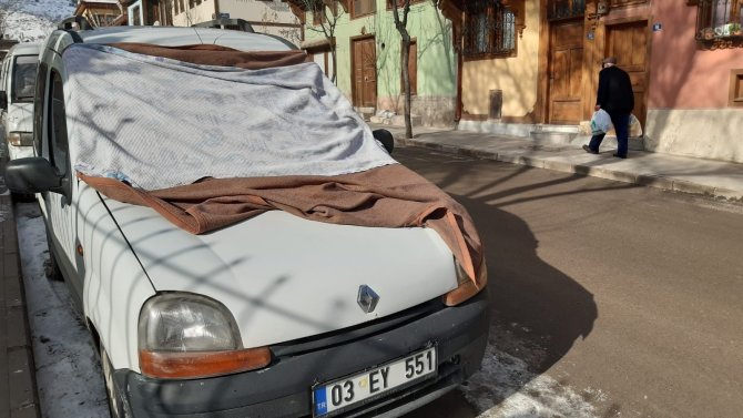 Afyonkarahisar adeta buz tuttu