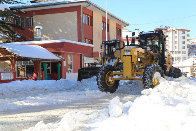 Hadim'de kar temizleme çalışmaları sürüyor