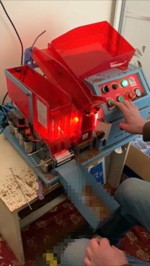 Antalya’da kaçak sigara imalathanesine baskın:2 gözaltı