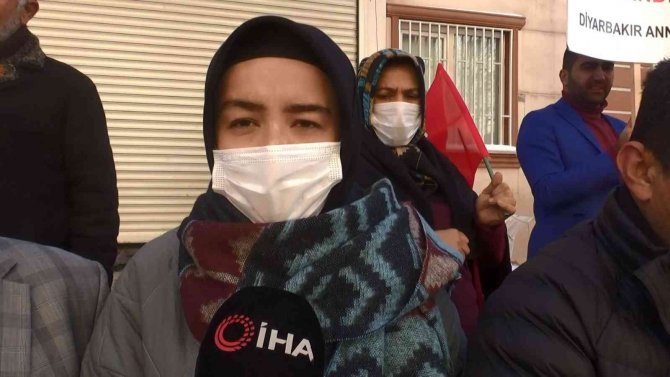 Diyarbakır’da dondurucu soğukta evlat nöbeti