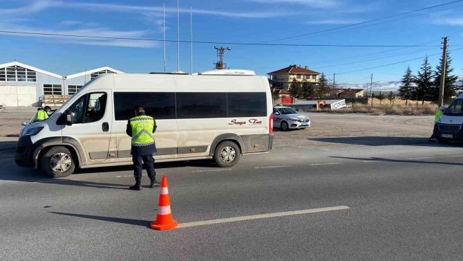 Jandarmadan işçi servislerine denetim