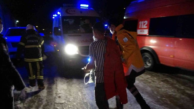 Tekstil fabrikasındaki yangın büyümeden söndürüldü