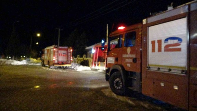 Tekstil fabrikasındaki yangın büyümeden söndürüldü