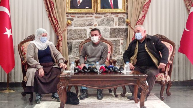 Ailelerin direnişi zaferle sonuçlanıyor, 2022’nin ilk evlat buluşması gerçekleşti