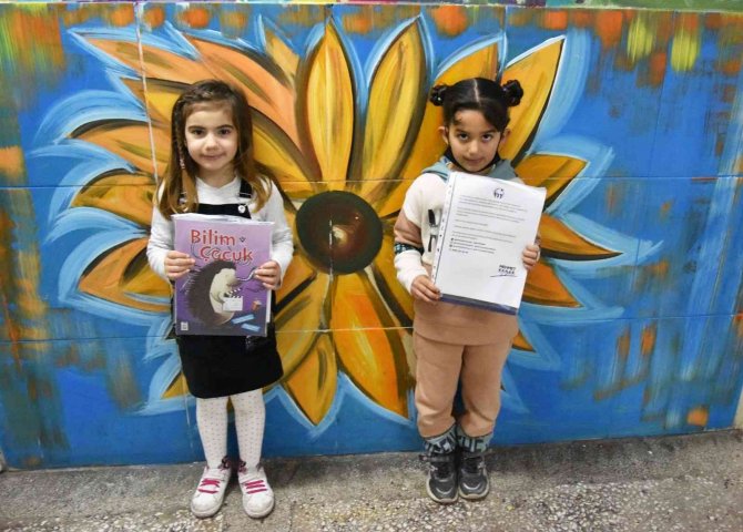 Başkan Kanar’dan öğrencilere karne hediyesi