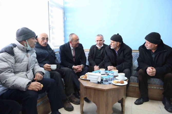 Meram’a kazandırılan 6 yeni ve yenilenen 5 emekli lokali hizmet vermeye başladı