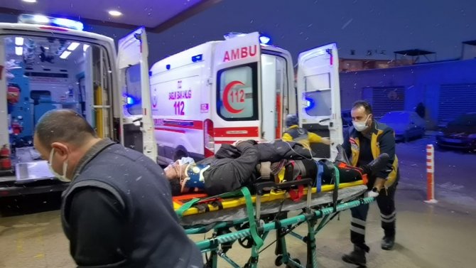 Bozcaada Kaymakamı ve eşi Bursa’daki kazada yaralandı