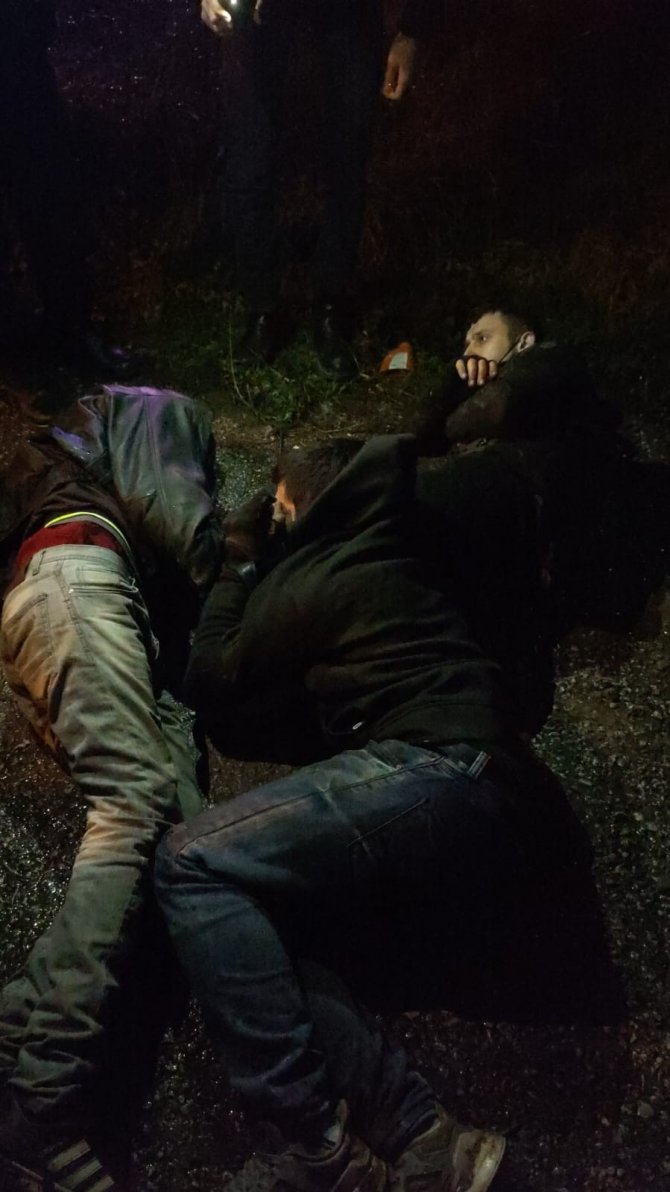 İzmir’de 12 hırsızlık şüphelisinden 6’sı tutuklandı