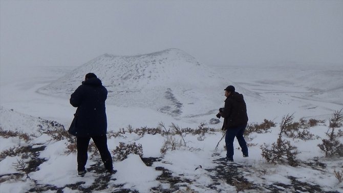 Meke Gölü'nde kar güzelliği