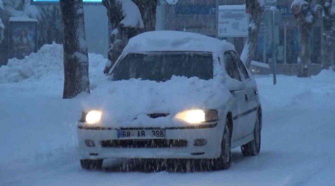 Aksaray’da kar ve tipi etkisini sürdürüyor
