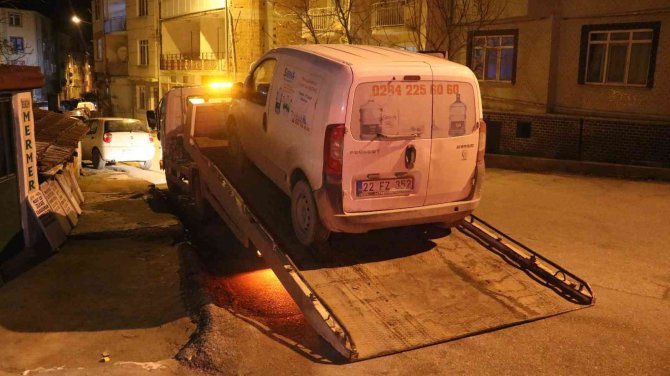 Alkollü sürücüler polislere zor anlar yaşattı