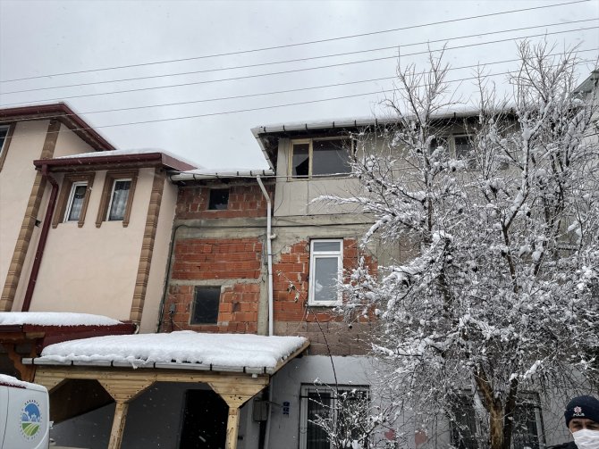 Karbonmonoksit gazından zehirlenen 2 Pakistanlı öldü