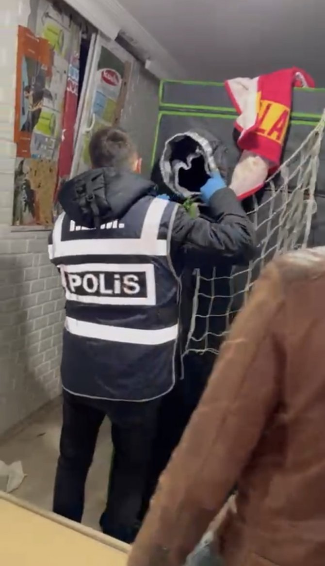 Çikolata kavanozunda marihuana ele geçirildi