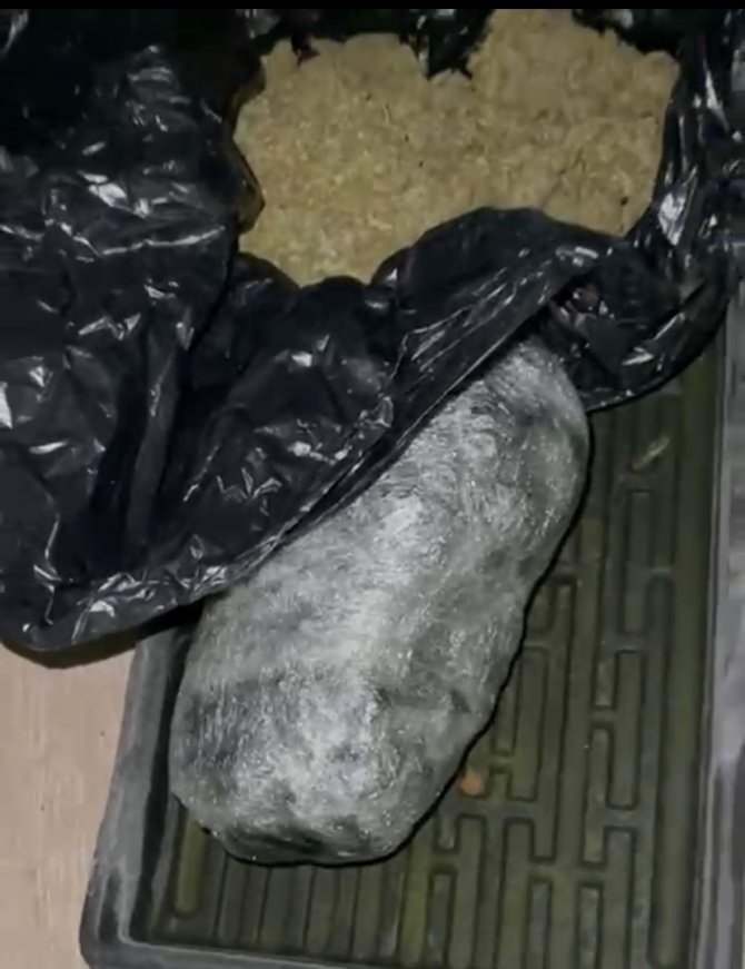 Çikolata kavanozunda marihuana ele geçirildi