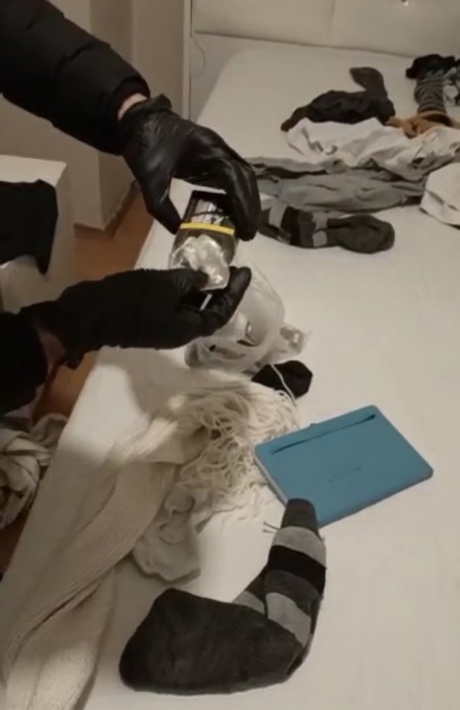 Çikolata kavanozunda marihuana ele geçirildi