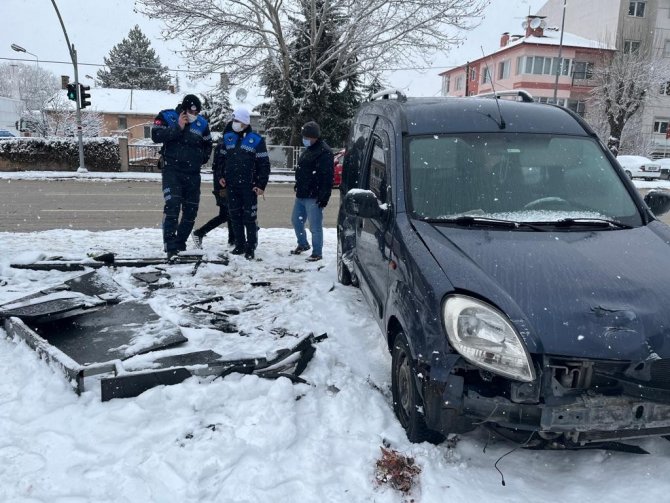Engellilere umut olacak mavi kapaklar için canından oluyordu