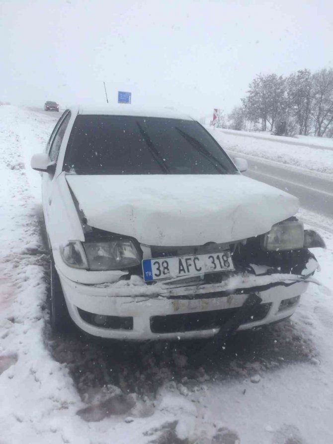 Kar kazaları da beraberinde getirdi