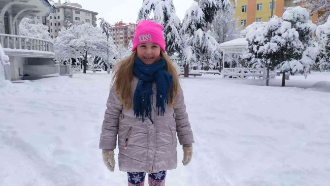 Konya yağan karla beyaza büründü