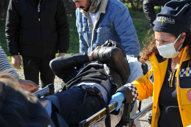 Sokakta yürürken motosikletli kişilerin saldırısına uğradı