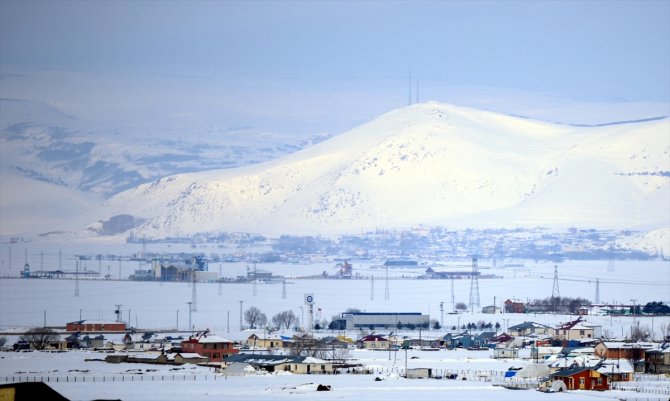 Doğu'da kar yağışı ve soğuk hava etkisini sürdürecek