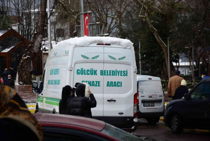 Arkadaş kurşunuyla ölmüştü, son yolculuğuna uğurlandı