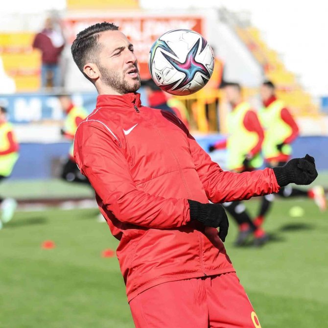 Bertolacci ilk kez forma giydi