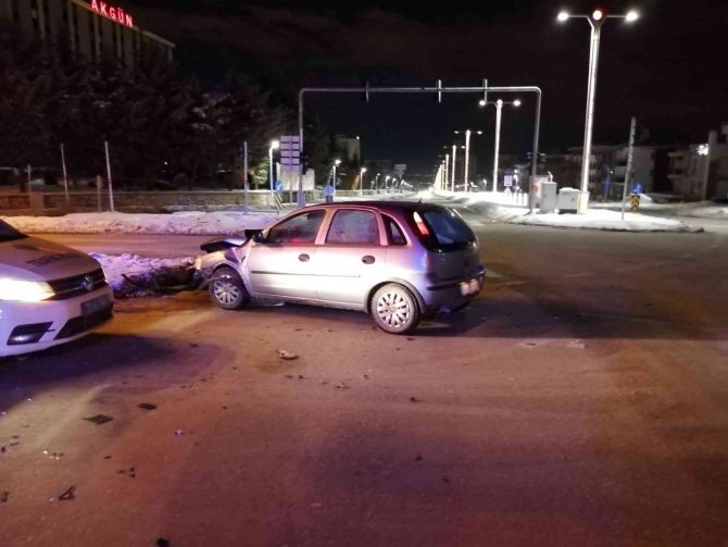 Elazığ’da trafik kazası: 2 yaralı