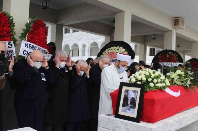 Eski müsteşar Mukadder Sezgin son yolculuğa uğurlandı