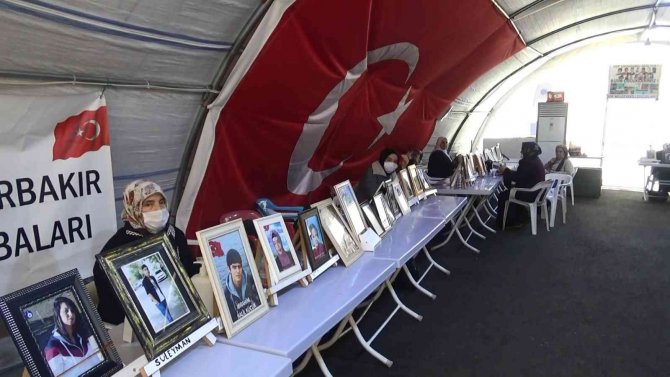 Evlat nöbetindeki anne Mevlüde Üçdağ, “HDP virüs gibidir”