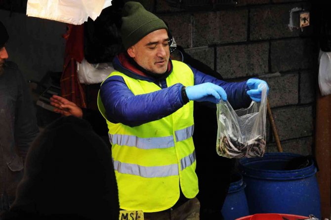 Fiyat artışları vatandaşı balığa yöneltti