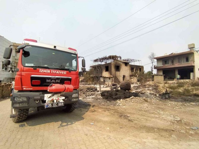 İzmir İtfaiyesi 11 bin 718 yangınla mücadele etti