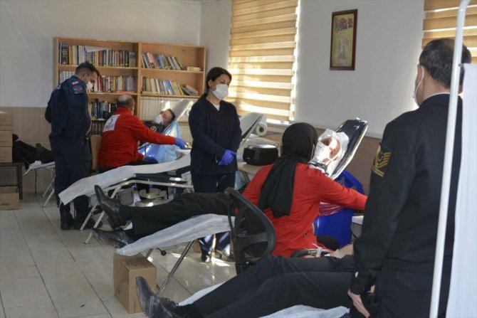 Kırşehir'de jandarma personeli kan bağışında bulundu
