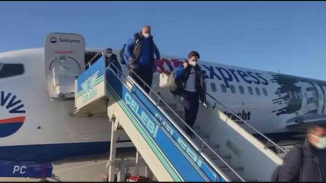 Kayserispor İstanbul’dan dönemedi