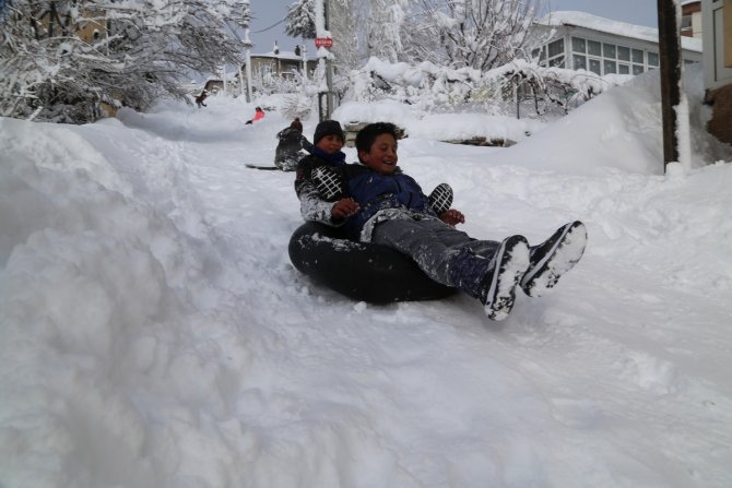 Konya’nın Hadim ilçesinde kar kalınlığı 1 metreyi geçti