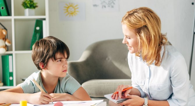 “Kötü notların altında, ebeveynlerin hırsları veya yetersizlikleri yatıyor”