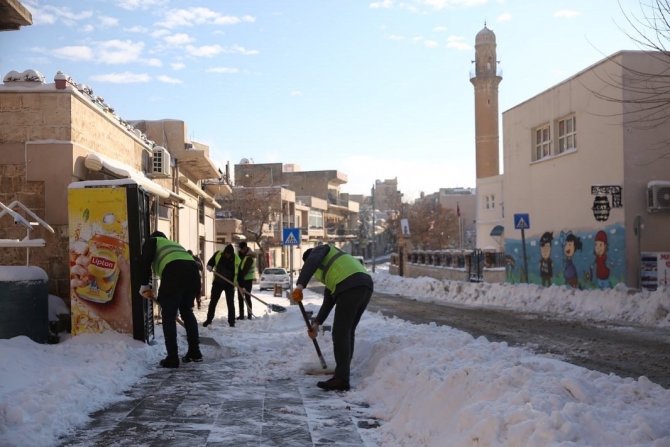 Mardin’de karla mücadele seferberliği devam ediyor