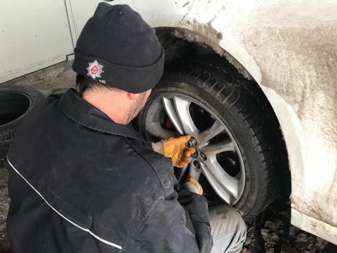 Soğuklar arttı, ustalar sürücülere kış bakımını hatırlattı