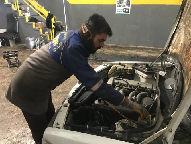 Soğuklar arttı, ustalar sürücülere kış bakımını hatırlattı