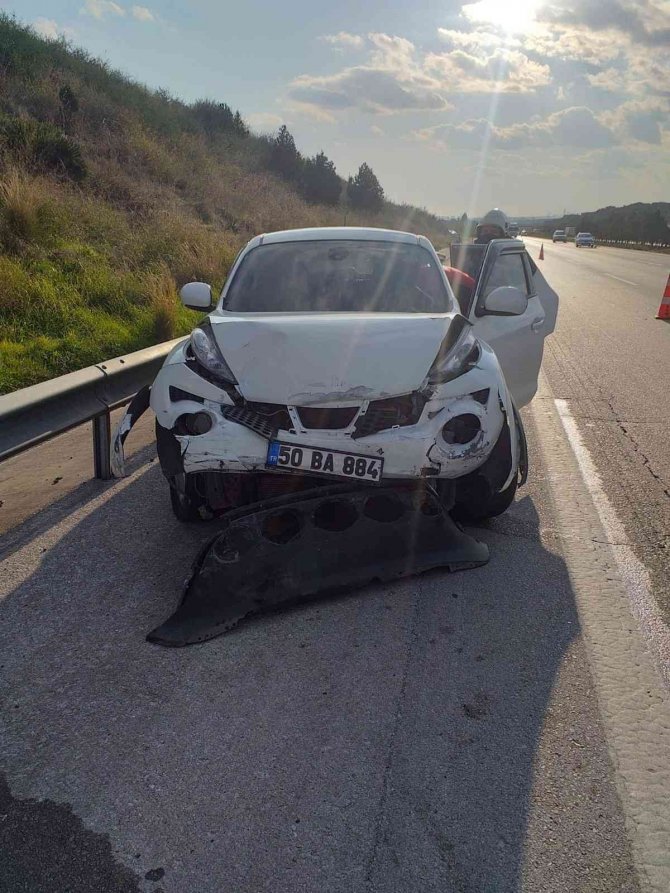 TEM Otoyolu’nda kaza: 3 yaralı