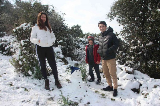 3 bin 500 yıllık kentte kar keyfi