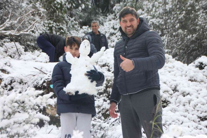 3 bin 500 yıllık kentte kar keyfi