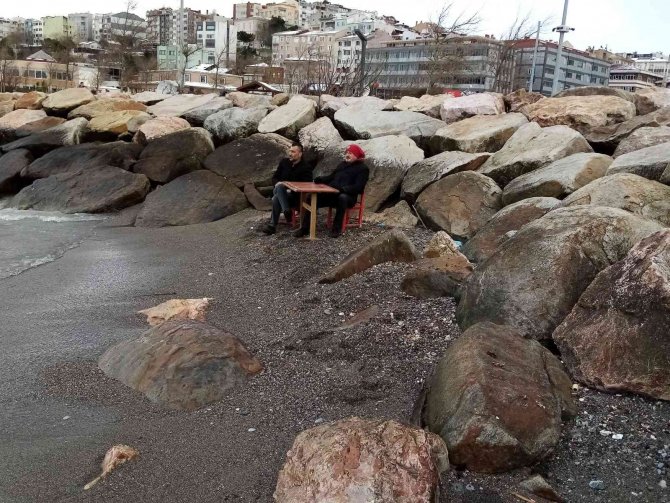 35 yıllık dalgıç Çavdar: "Bandırma’daki deniz çekilmesi incelenmeli"