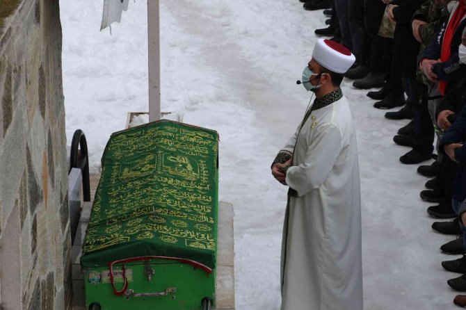Amasya’da kar nedeniyle yaylada 3 gün mahsur kalan vatandaş ölü bulundu