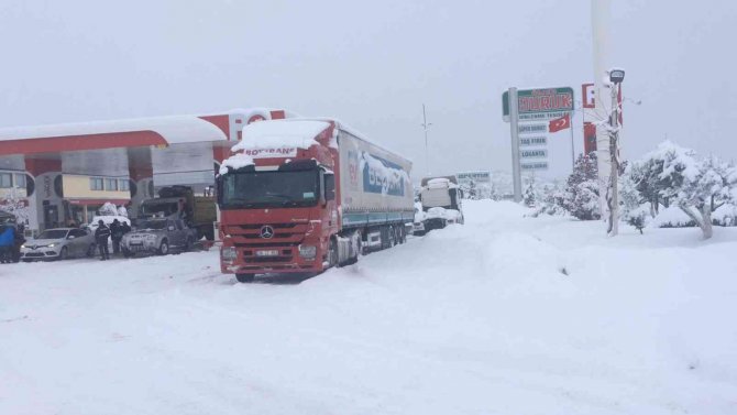 Antalya-Konya karayolunda ağır tonajlı araçların geçişine izin verilmiyor